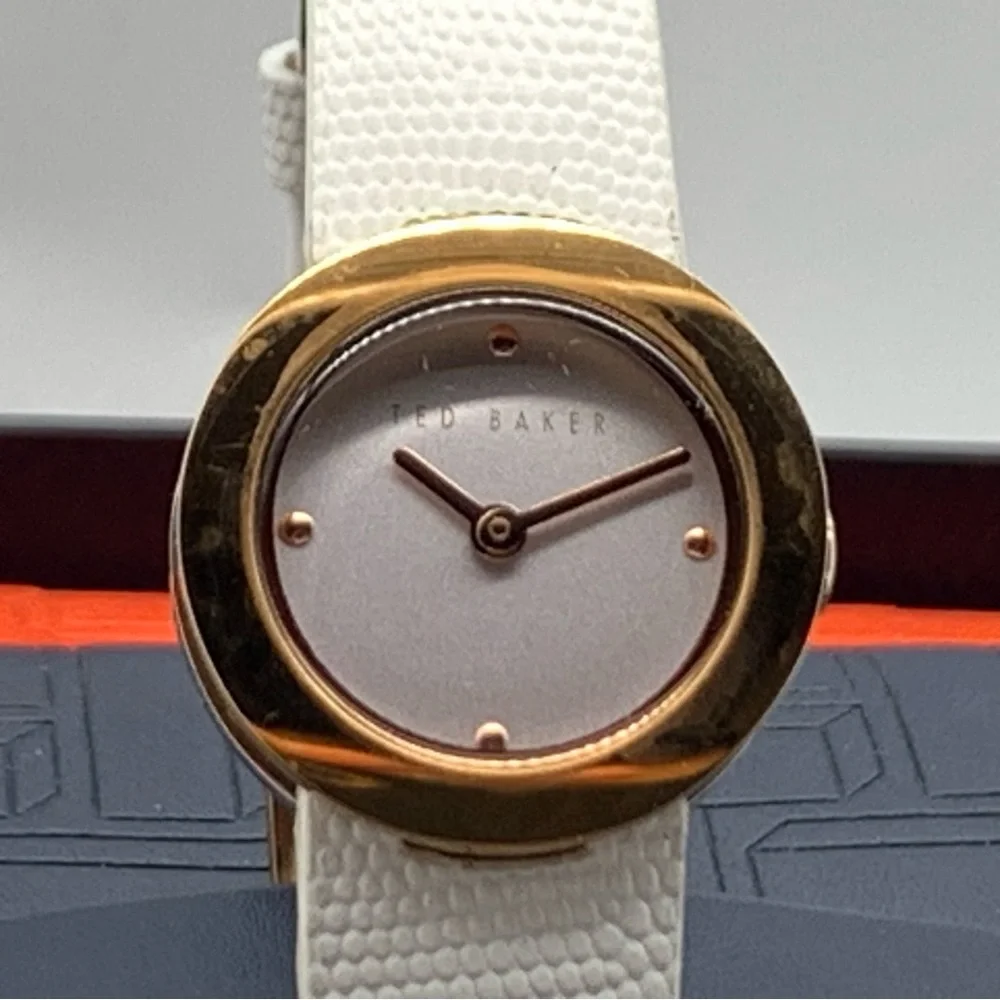 TED BAKER Women's Seerena Leather Strap Watch In White/ Gold - Picture 7 of 12